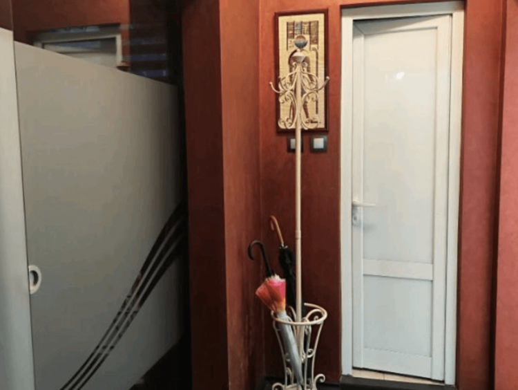 place-image-gallery-0