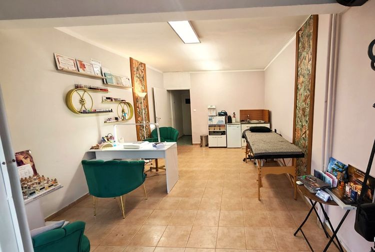 place-image-gallery-0