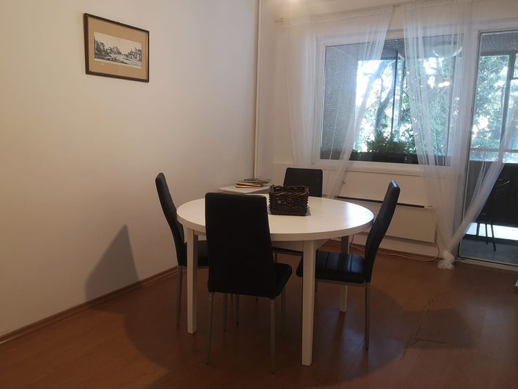 place-image-gallery-2