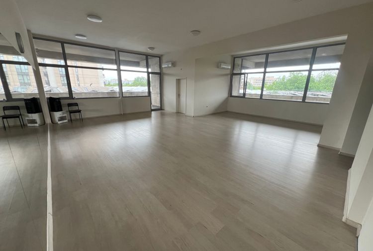 place-image-gallery-1