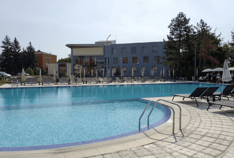 place-image-gallery-1