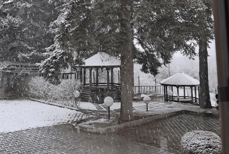 place-image-gallery-0