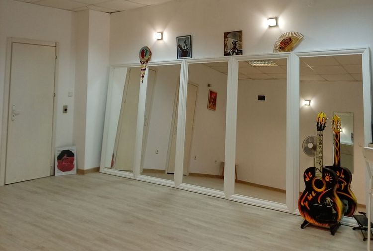 place-image-gallery-3