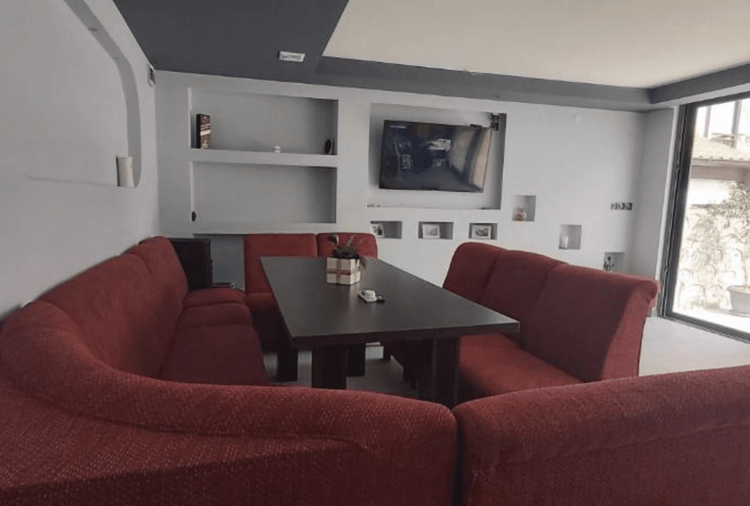 place-image-gallery-3