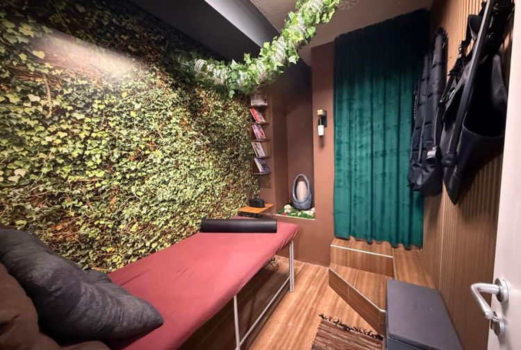 place-image-gallery-4