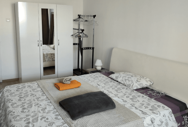 place-image-gallery-5