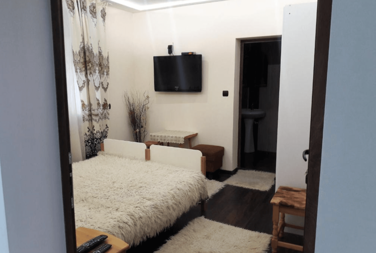 place-image-gallery-5