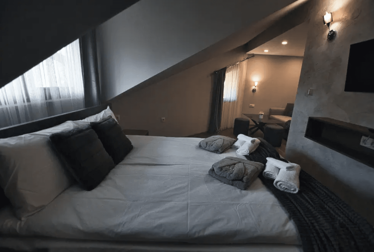 place-image-gallery-8