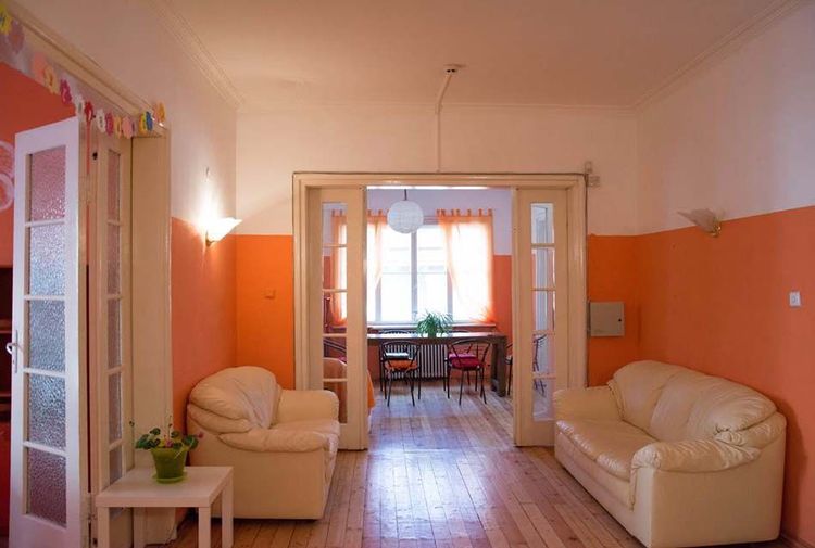 place-image-gallery-1