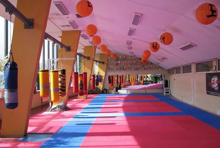 place-image-gallery-1