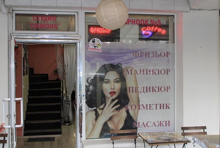 place-image-gallery-1
