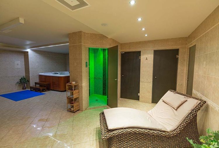 place-image-gallery-1