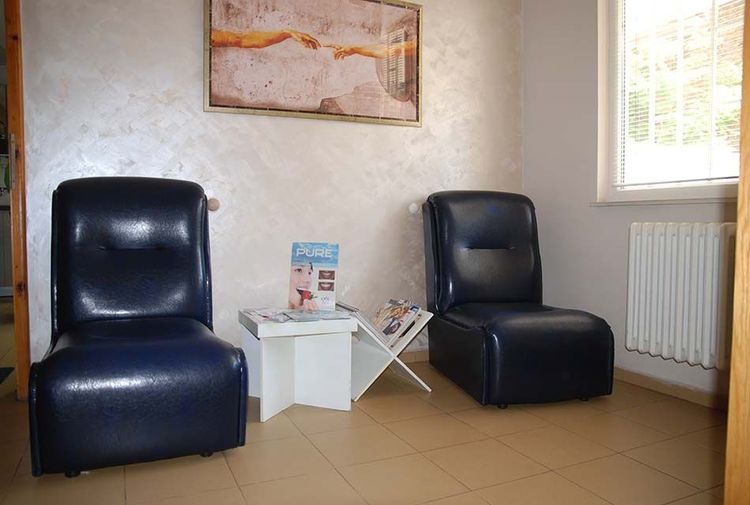 place-image-gallery-1
