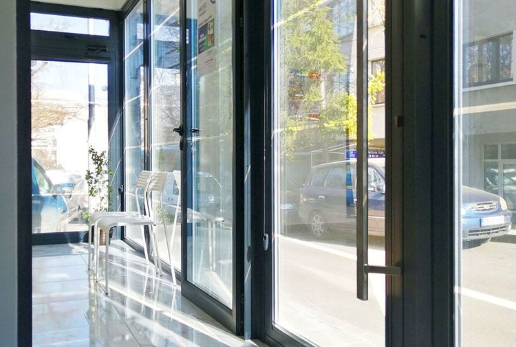 place-image-gallery-1