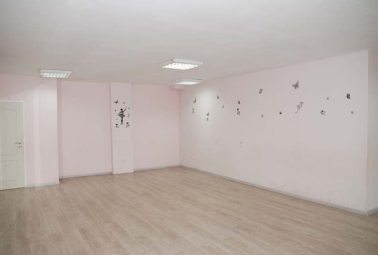 place-image-gallery-4