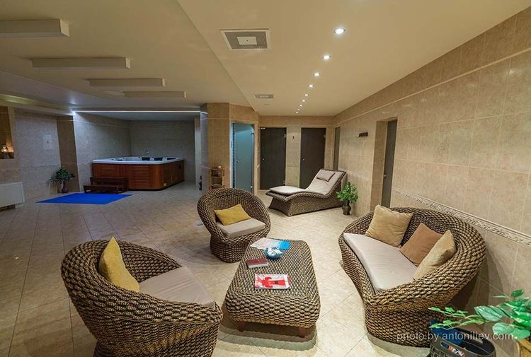 place-image-gallery-2