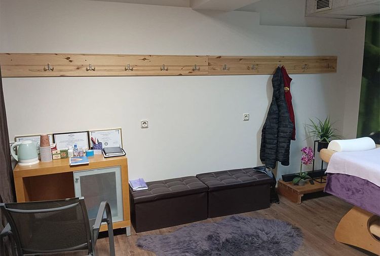 place-image-gallery-1