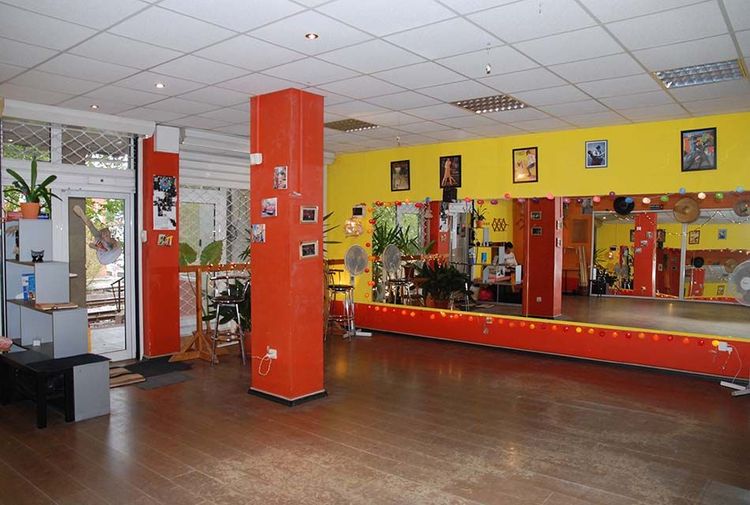 place-image-gallery-3