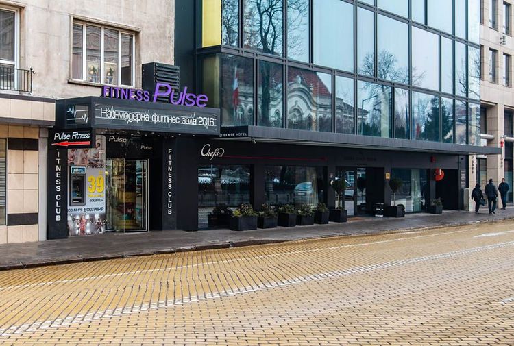 place-image-gallery-1