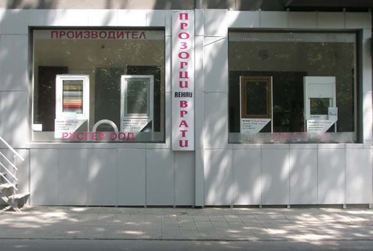 place-image-gallery-1