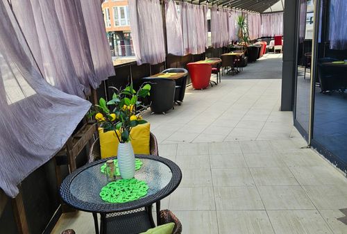 place-image-gallery-0