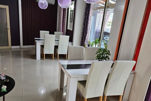 place-image-gallery-2