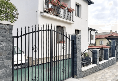 sharkova-kushta-bansko-noviya-grad-gallery-image-main