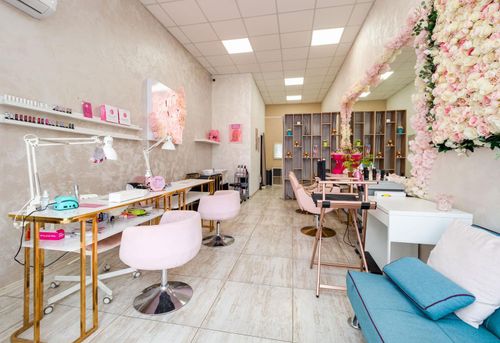 salon-za-krasota-barbie-house-sofiya-studentski-grad-gallery-image-main