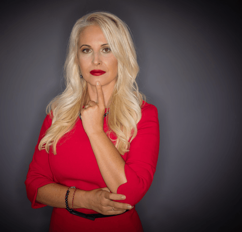 chervenata-staya-i-kod-mamar-s-iva-miteva-slavcheva-sofiya-centur-gallery-image-main